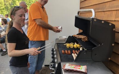 Grillabende statt Hallenbadtraining während der Sommerferien